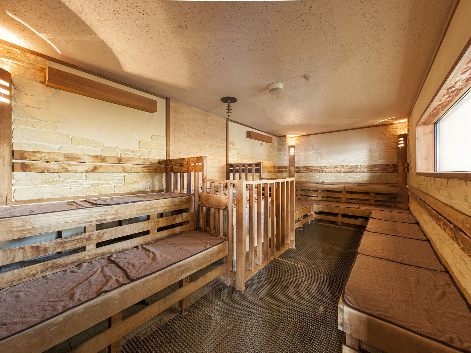 Hana Hotel Fukaya & Spa Exterior photo